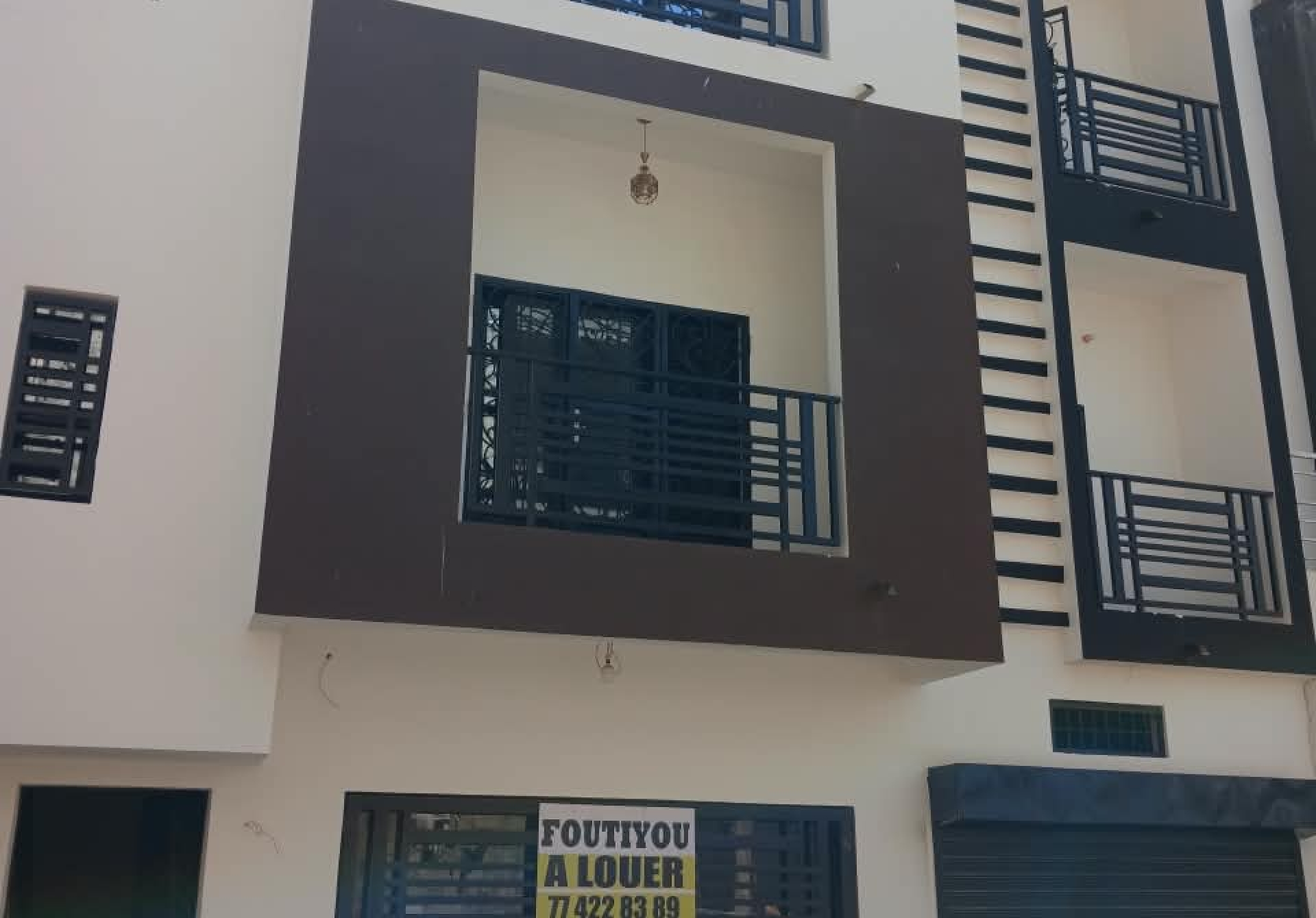 Grands appartements neufs F3 et F4 : Cité Sipres 5 Grand Mbao. Près de la mer